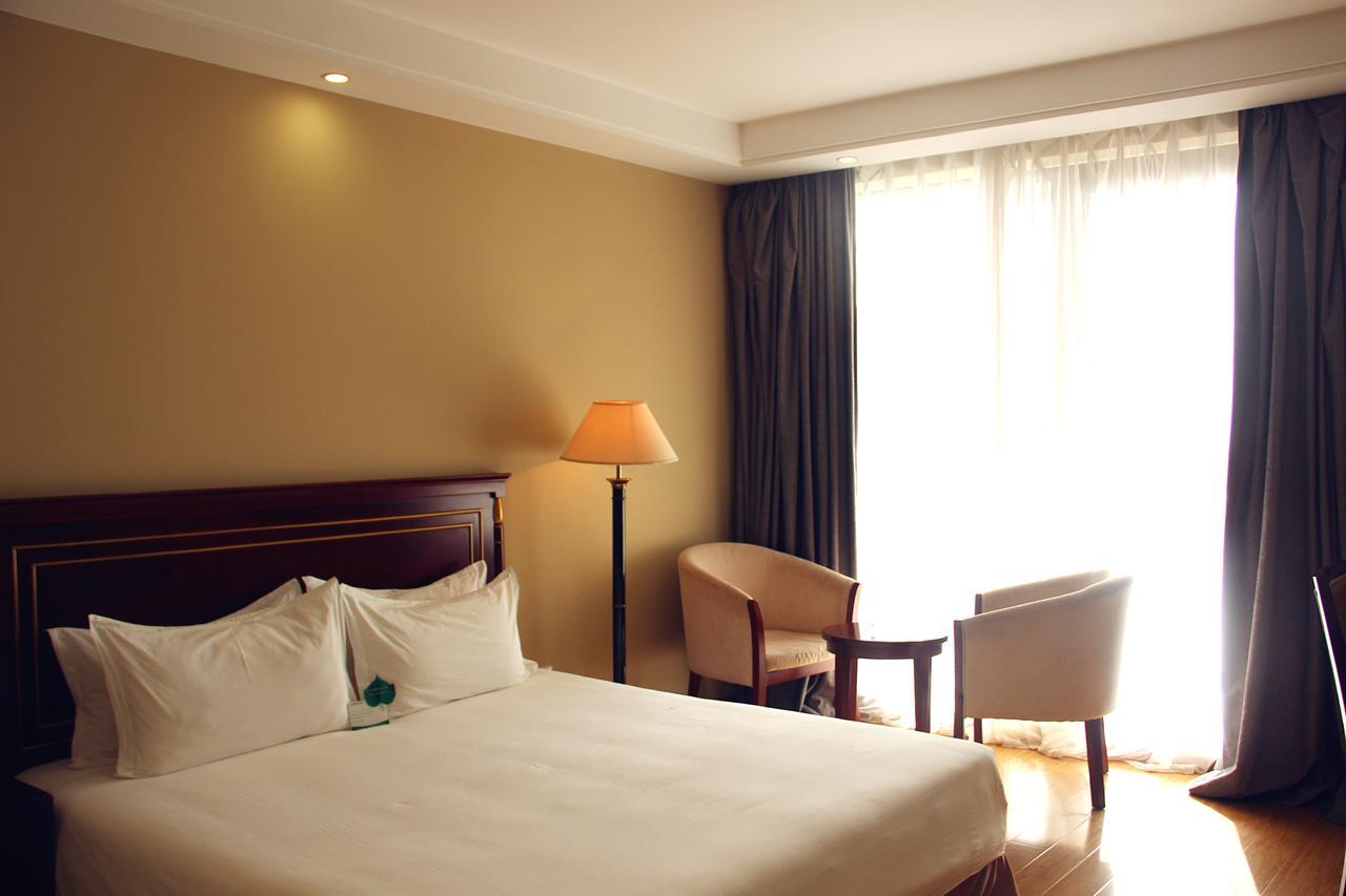 Bintumani Hotel Freetown Bilik gambar